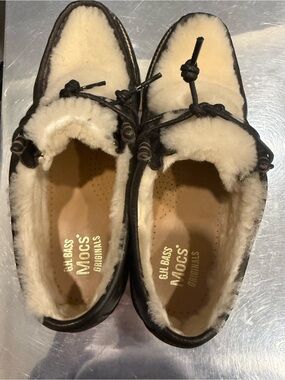 Bass Women's dark brown “Wallace” Moccasin loafers with Cream Shearling Lining